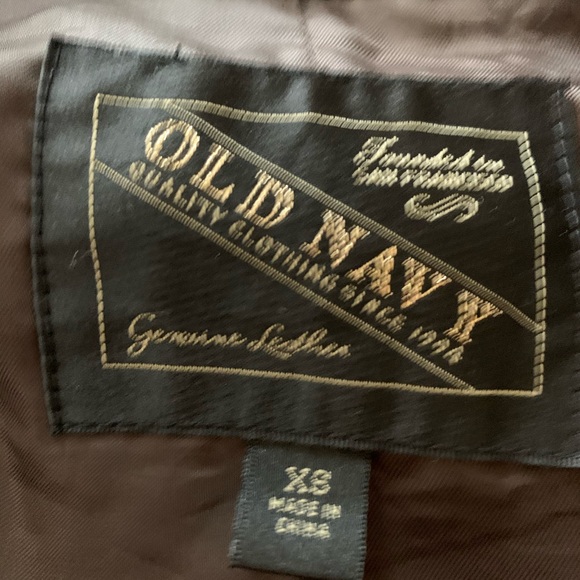 Genuine Leather Old Navy jacket - Picture 3 of 5